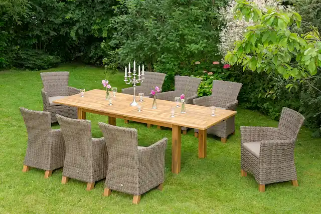 MERXX Garten-Essgruppe »Toskana« 8x Sessel, 1x Doppelausziehtisch 180(220/260)x100 cm, inkl. Sitzkissen, 17 Stk. tlg. Aluminium, Polyrattan, Akazienholz FSC 100 %, geeignet für 8 Personen Sonderaktion
