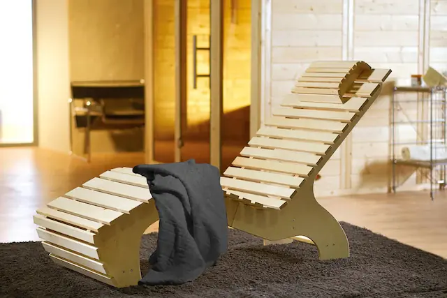 weka Wellnessliege »"Komfort" inkl. Saunahandtuch« naturbelassenes Spezialholz Knallerangebot